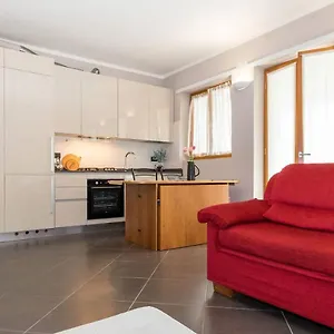 https://hintown-urban-relax-apartment.italymilanhotels.net