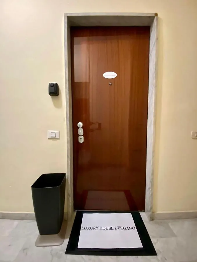 شقة ميلان  في Luxury House Dergano